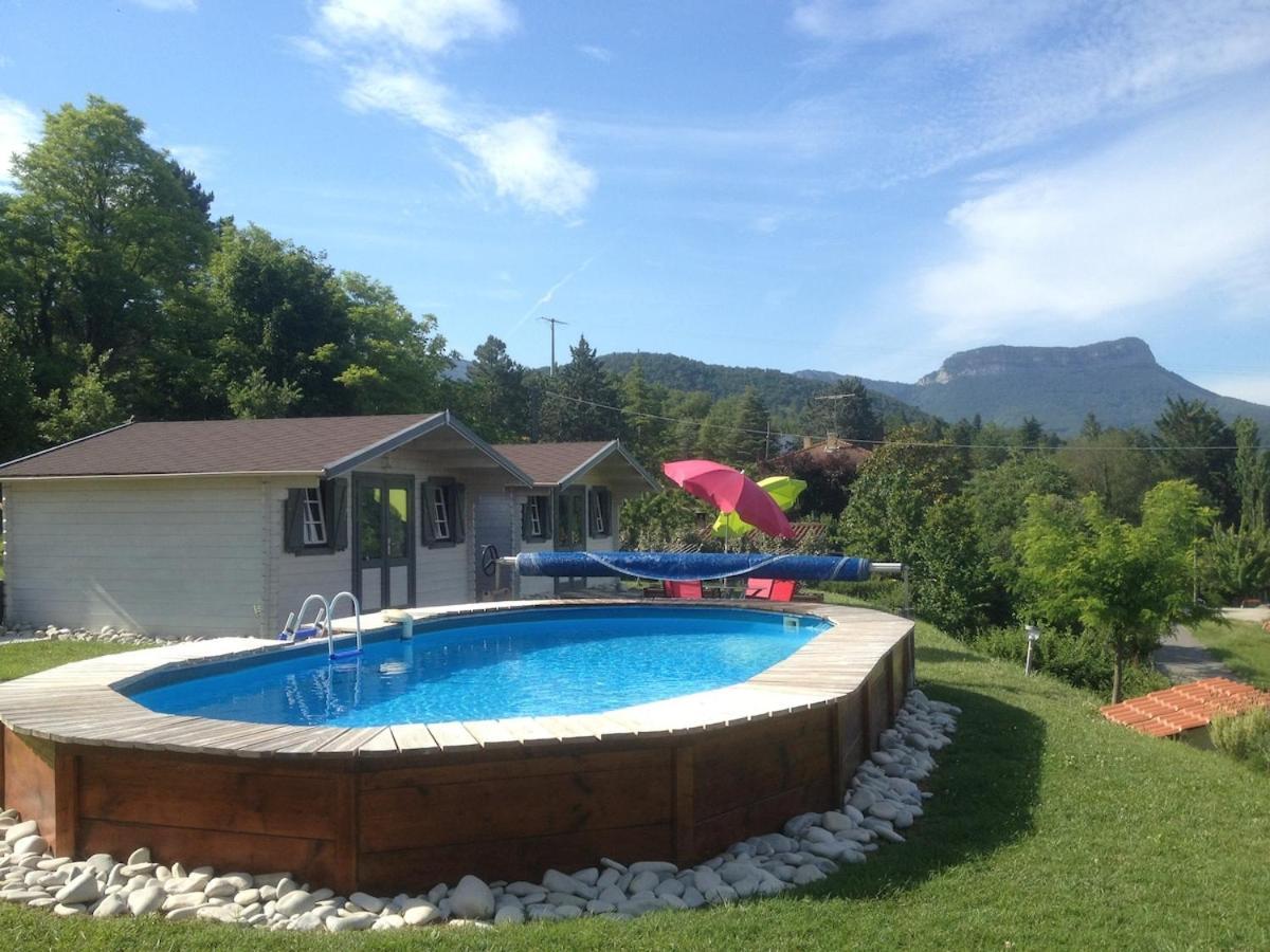 Maison De Vacances Avec Ses Petits Chalets Aouste-sur-Sye Extérieur photo