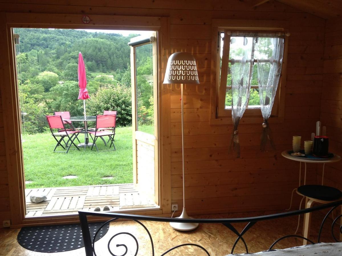 Maison De Vacances Avec Ses Petits Chalets Aouste-sur-Sye Extérieur photo